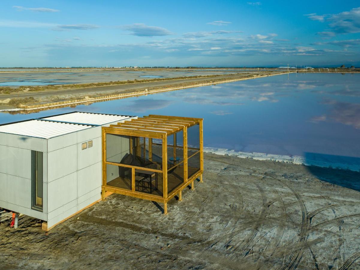 Cabane Du Saunier Naos Etang Du Roy Aigues-Mortes Bagian luar foto